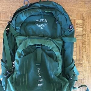 Osprey Manta AG 36 Hiking Backpack